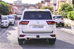 تۆیۆتا لاند کروزەر